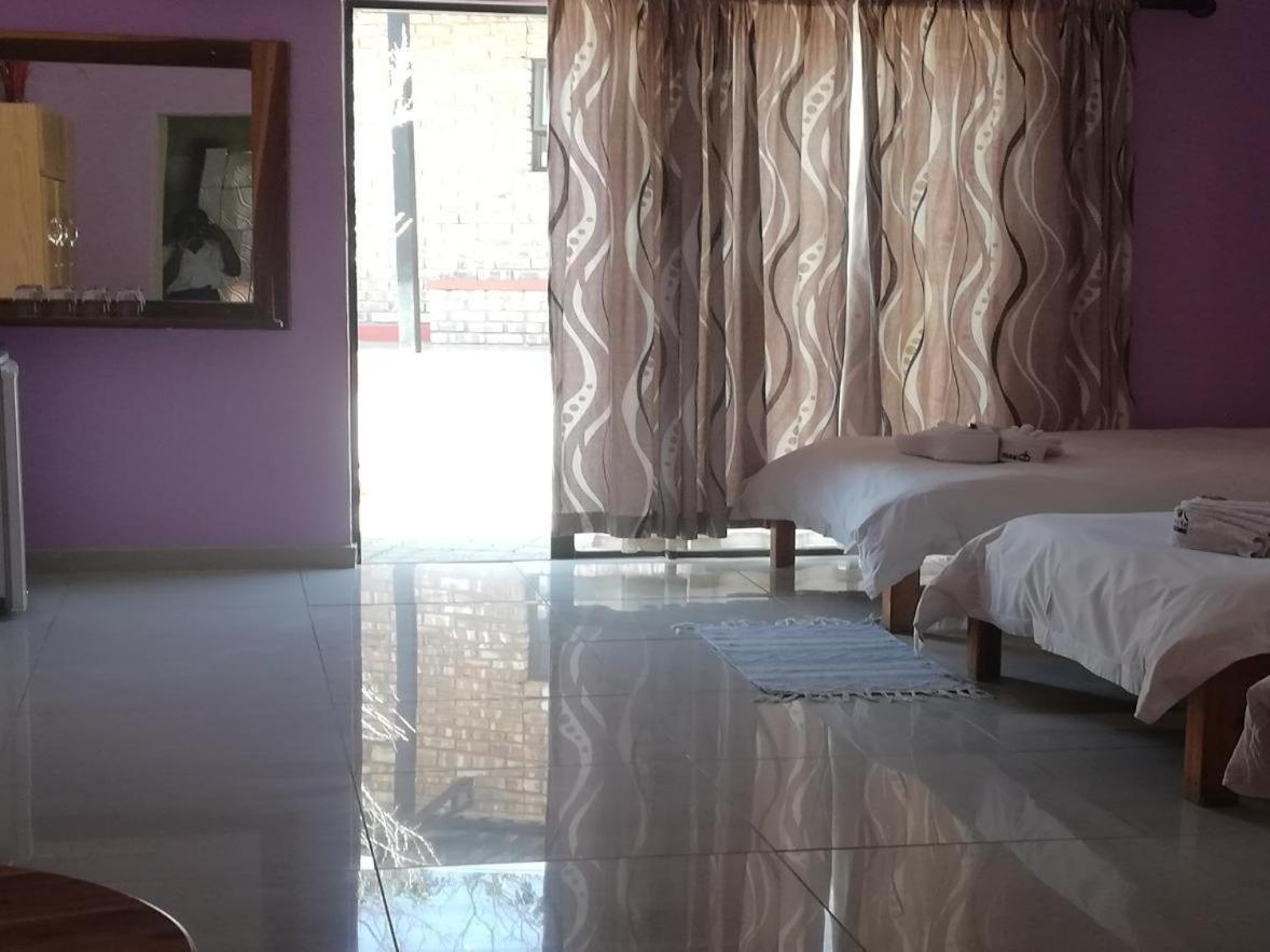 The Farmhouse Boutique Guesthouse And Beergarden Cc Оучо Номер фото