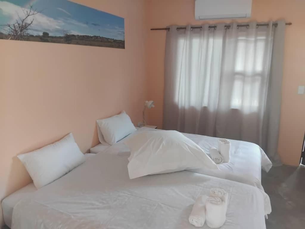 The Farmhouse Boutique Guesthouse And Beergarden Cc Оучо Экстерьер фото